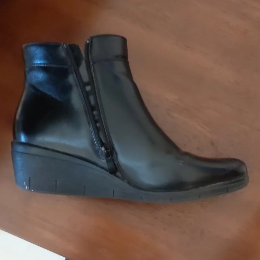 Spring Step booties - Picture 4 of 4